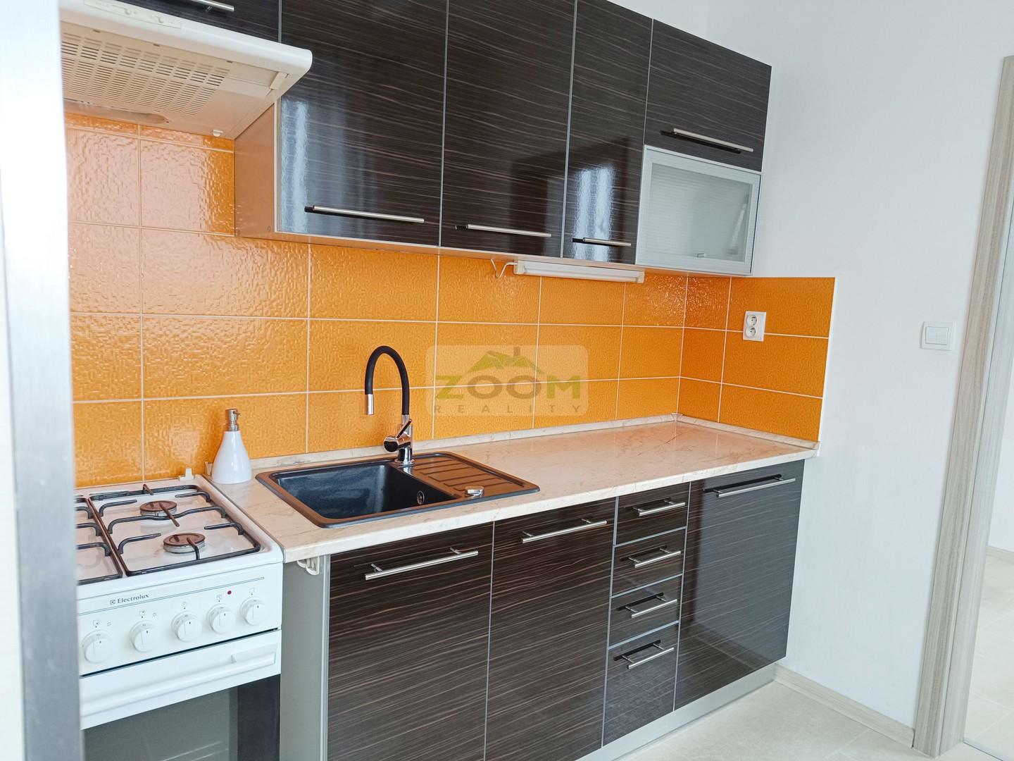 ul. Popradská – 4 izbový zrekonštruovaný byt s halou a s loggiou