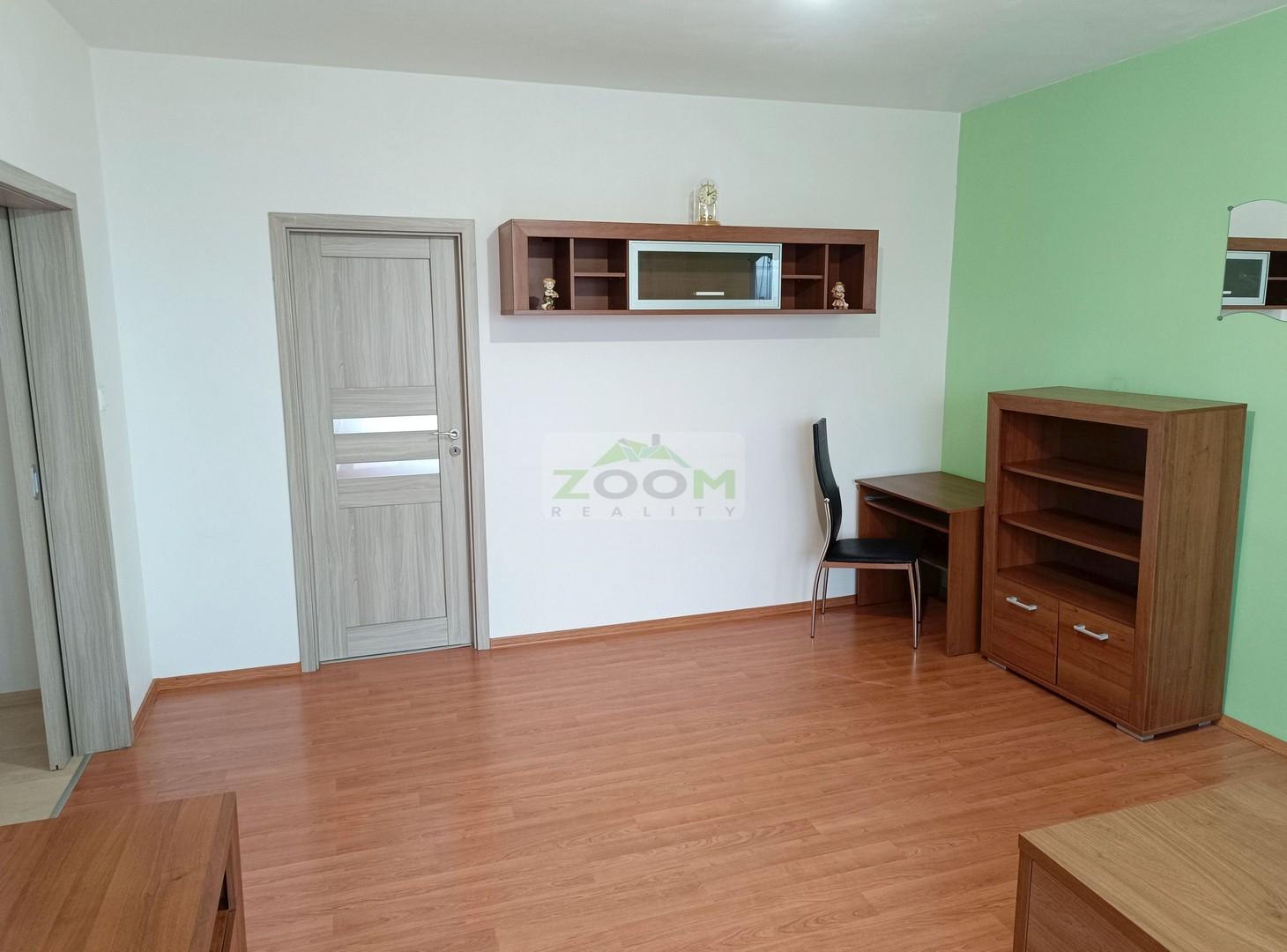 ul. Popradská – 4 izbový zrekonštruovaný byt s halou a s loggiou