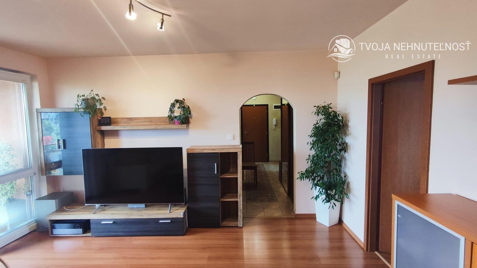 ul. Tomášikova - 3 izbový byt s loggiou
