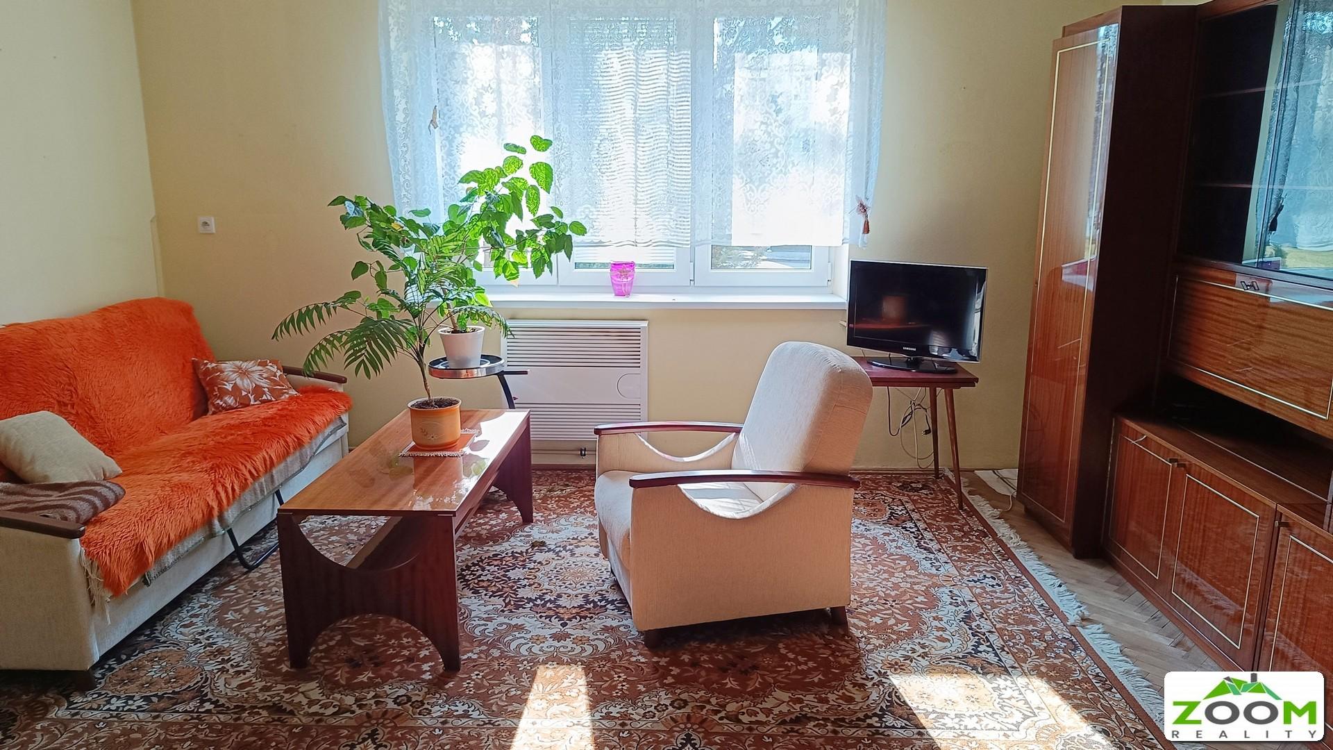 Pavlovičovo nám. - veľkometrážny 2,5 izbový tehlový byt, 72m2