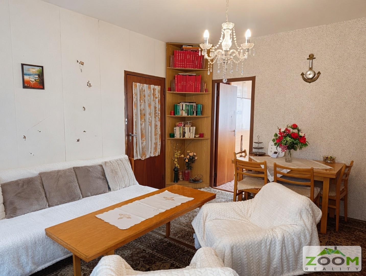 Prešov – sídl. III: 3-izbový byt s veľkou loggiou, 76m2