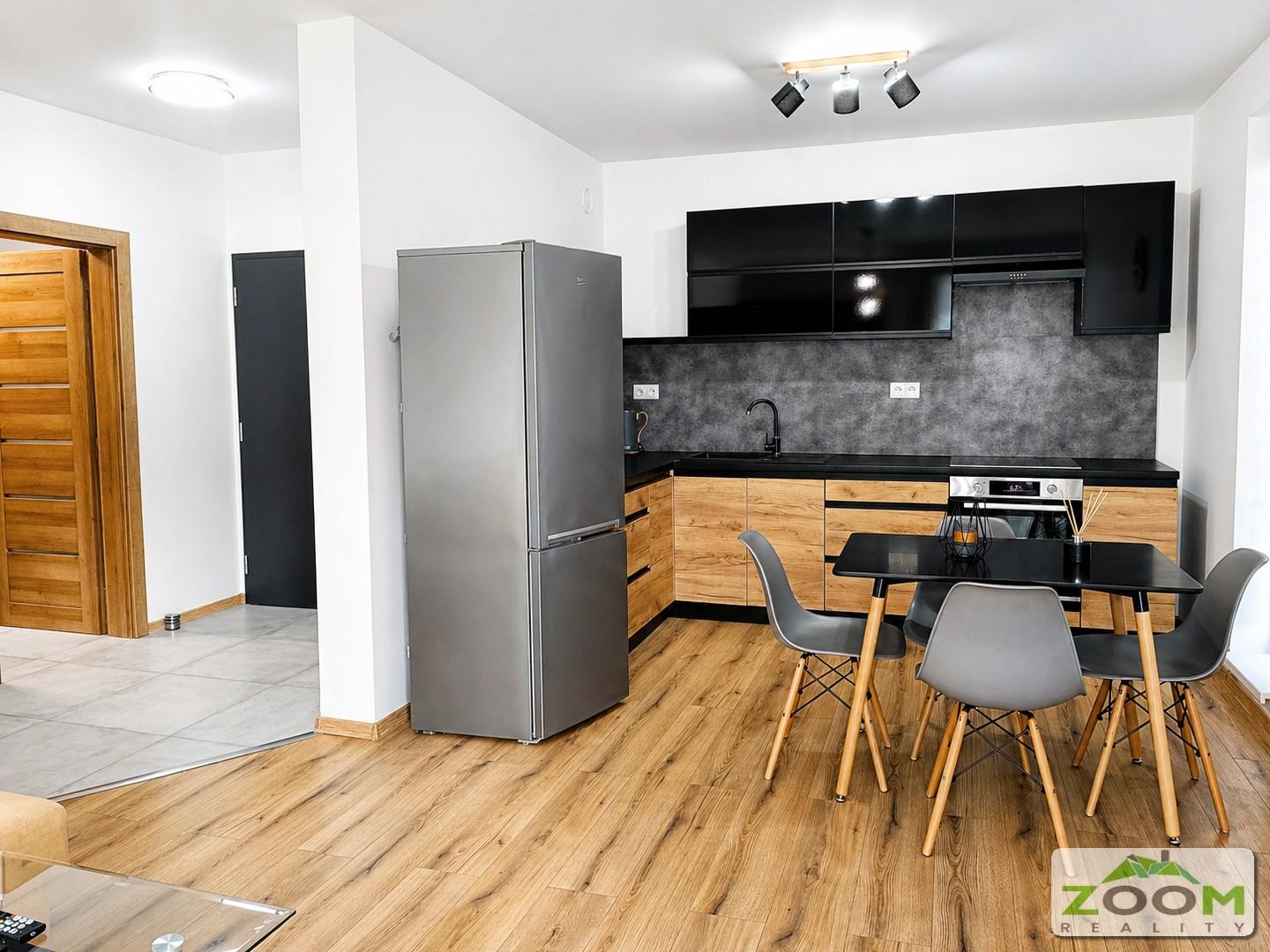 PRENÁJOM - 2 izbový byt s loggiou, podlahovým kúrením a park. miestom