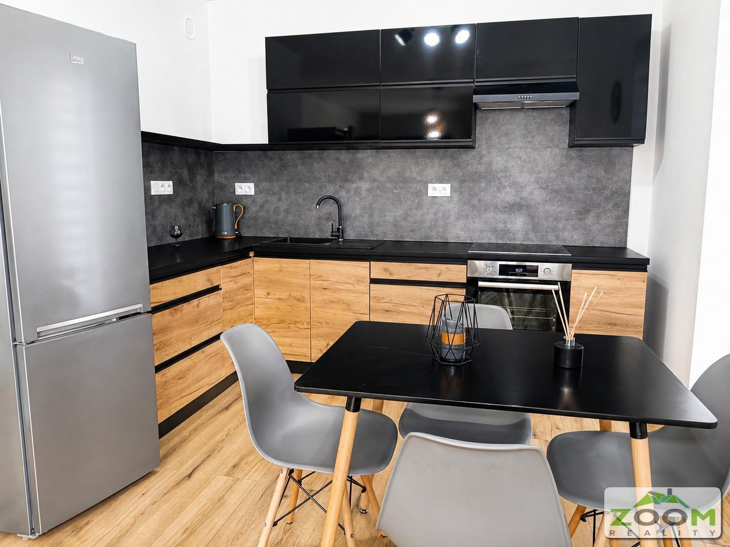 PRENÁJOM - 2 izbový byt s loggiou, podlahovým kúrením a park. miestom