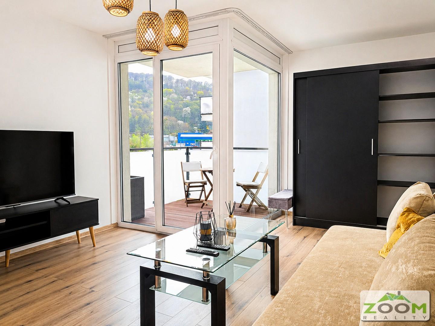 PRENÁJOM - 2 izbový byt s loggiou, podlahovým kúrením a park. miestom