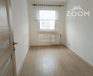 ul. Popradská – 4 izbový zrekonštruovaný byt s halou a s loggiou