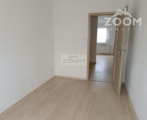 ul. Popradská – 4 izbový zrekonštruovaný byt s halou a s loggiou