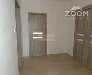 ul. Popradská – 4 izbový zrekonštruovaný byt s halou a s loggiou