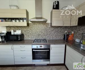 ul. Važecká – 3 izbový kompletne zrekonštruovaný byt s loggiou