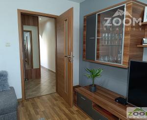 ul. Važecká – 3 izbový kompletne zrekonštruovaný byt s loggiou