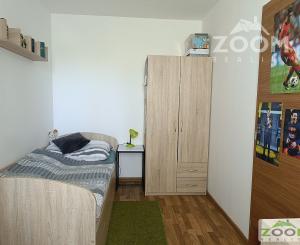 ul. Važecká – 3 izbový kompletne zrekonštruovaný byt s loggiou