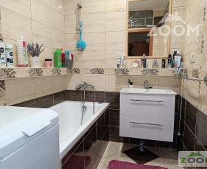 ul. Važecká – 3 izbový kompletne zrekonštruovaný byt s loggiou