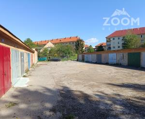 Pavlovičovo námestie – murovaná garáž, 18 m2