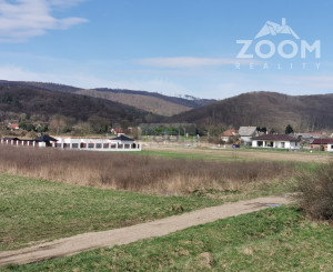 HANISKA – slnečný a rovinatý stavebný pozemok s IS, 1.839 m2