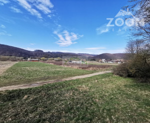 HANISKA – slnečný a rovinatý stavebný pozemok s IS, 1.839 m2