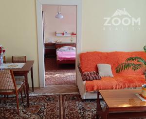 Pavlovičovo nám. - veľkometrážny 2,5 izbový tehlový byt, 72m2