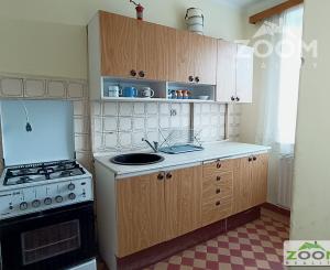 Obec Záhradné - dvojposchodový tehlový RD s veľkou záhradou