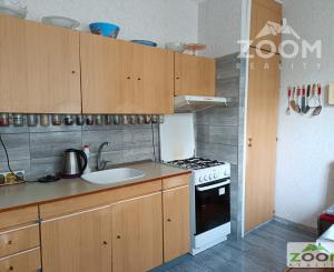 Prešov – sídl. III: 3-izbový byt s veľkou loggiou, 76m2