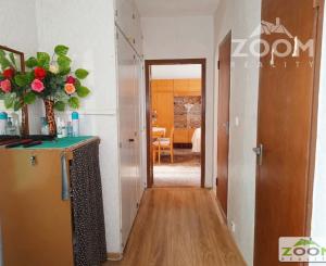 Prešov – sídl. III: 3-izbový byt s veľkou loggiou, 76m2