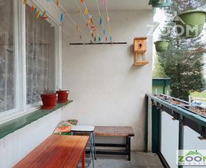 Prešov – sídl. III: 3-izbový byt s veľkou loggiou, 76m2