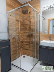 PRENÁJOM - 2 izbový byt s loggiou, podlahovým kúrením a park. miestom