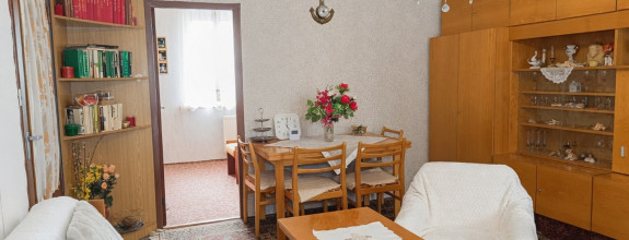 Prešov – sídl. III: 3-izbový byt s veľkou loggiou, 76m2