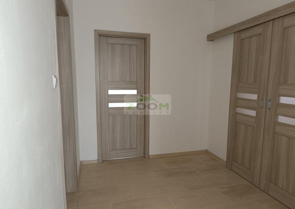 ul. Popradská – 4 izbový zrekonštruovaný byt s halou a s loggiou