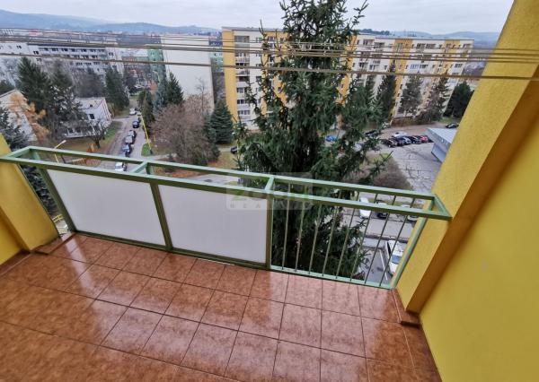 ul. Popradská – 4 izbový zrekonštruovaný byt s halou a s loggiou