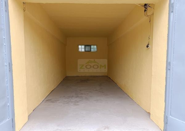 Pavlovičovo námestie – murovaná garáž, 18 m2