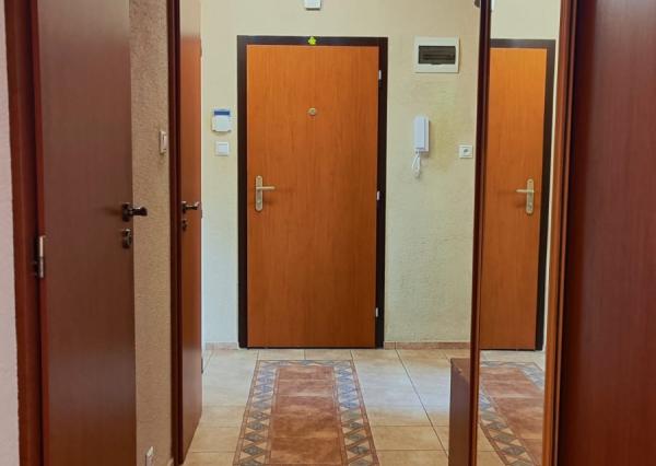 ul. Tomášikova - 3 izbový byt s loggiou