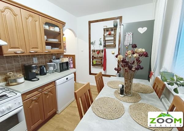 ul. Prostějovská - kompletne zrekonštruovaný 3 izbový byt s loggiou