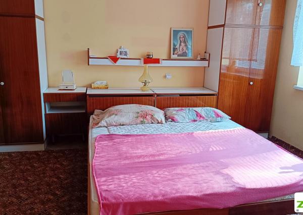 Pavlovičovo nám. - veľkometrážny 2,5 izbový tehlový byt, 72m2