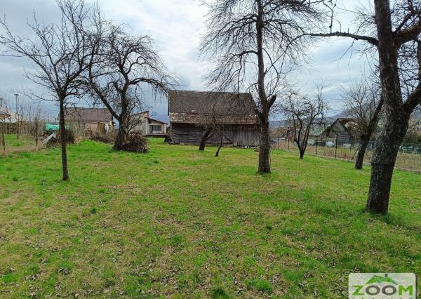 Obec Záhradné - dvojposchodový tehlový RD s veľkou záhradou