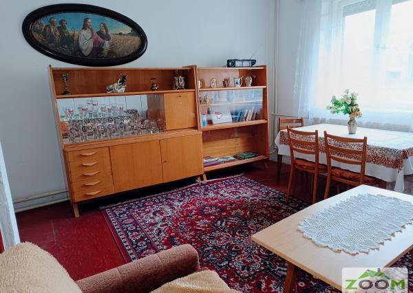 Obec Záhradné - dvojposchodový tehlový RD s veľkou záhradou