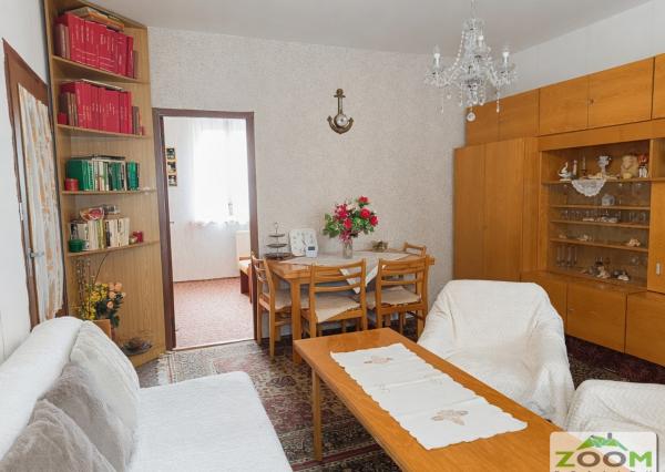 Prešov – sídl. III: 3-izbový byt s veľkou loggiou, 76m2