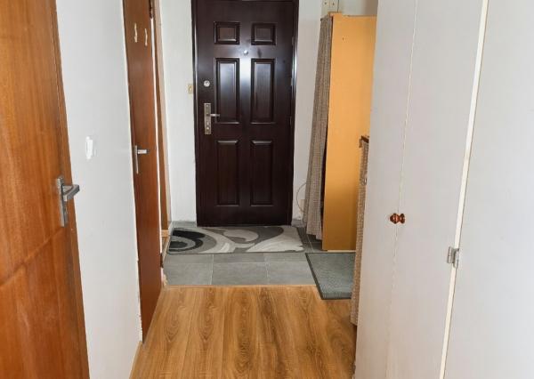 Prešov – sídl. III: 3-izbový byt s veľkou loggiou, 76m2