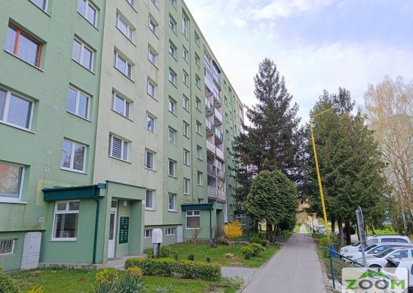 Prešov – sídl. III: 3-izbový byt s veľkou loggiou, 76m2