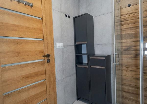 PRENÁJOM - 2 izbový byt s loggiou, podlahovým kúrením a park. miestom