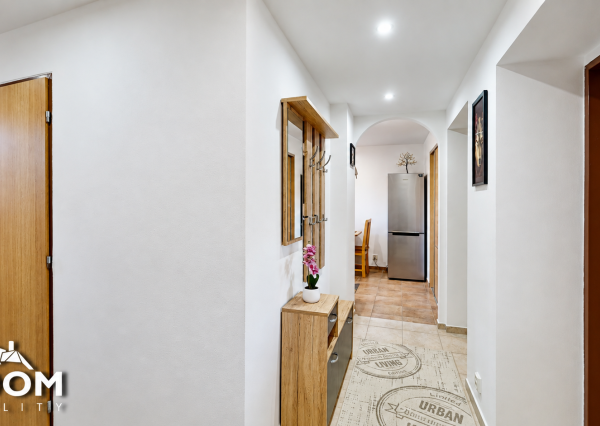 ul. Zápotockého - 2-izbový kompletne zrekonštruovaný tehlový byt, 55m2