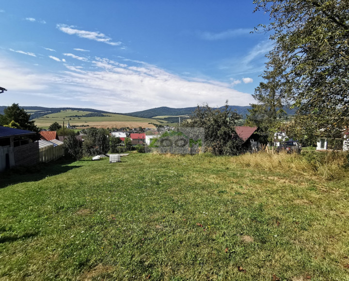 obec Víťaz – slnečný pozemok na pokojnom mieste, 973 m2