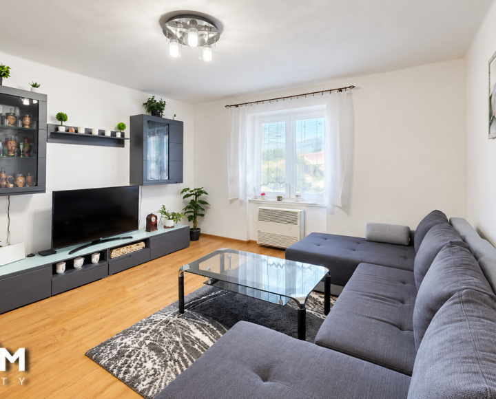 ul. Zápotockého - 2-izbový kompletne zrekonštruovaný tehlový byt, 55m2